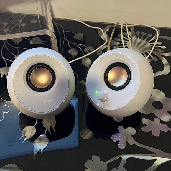 Creative Pebble 2.0 USB Speakers - Picture 4 of 5